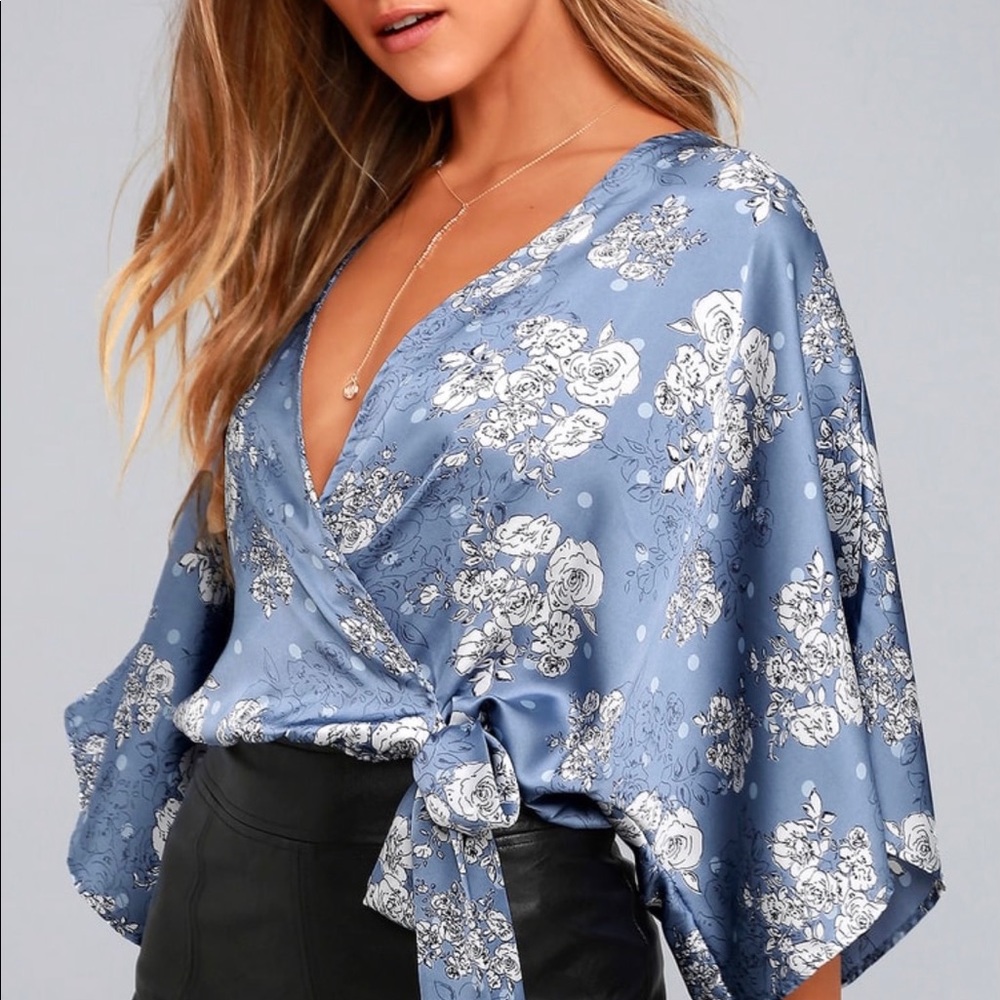 XS Breath of Life Blue Floral Print Crop Top